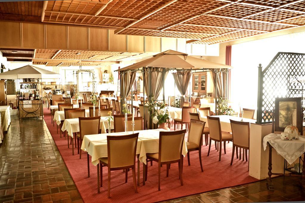 Pension Zierlinger Senftenberg Exteriör bild